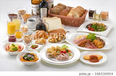 洋朝食ビュッフェイメージ・朝食ビュッフェ・ホテル朝食バイキング 106530954
