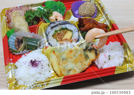 韓国風幕の内弁当（えびマヨ） 106530983