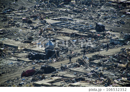 ＜東日本大震災＞石巻、2011年4月1日 106532352