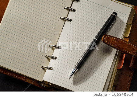 システム手帳とペン システム手帳とペン 106540914