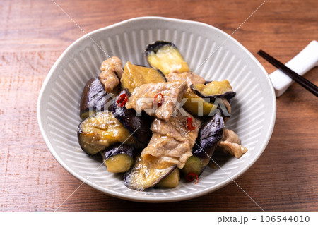 なすと豚肉の味噌炒め 106544010