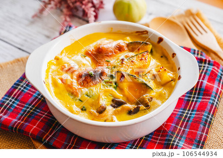 キノコ入りパンプキングラタン キノコ入りパンプキングラタン 106544934