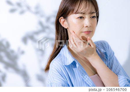 クールビューティー 女性 クールビューティー 女性 106546700