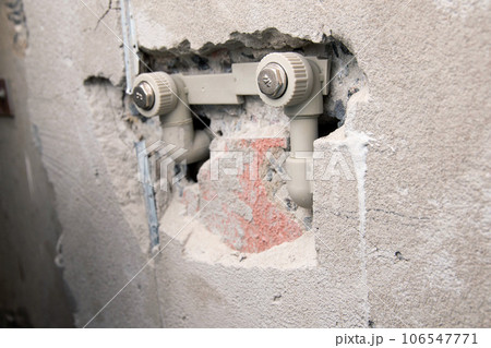 Water supply in polypropylene pipes in a concrete wall. Silencers. Water supply in polypropylene pipes in a concrete wall. Silencers. 106547771