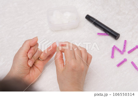 【糖尿病の血糖値測定 消毒】 【糖尿病の血糖値測定 消毒】 106550314