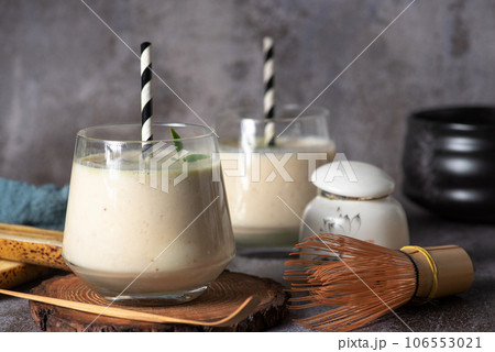 Smoothie with banana and pear 106553021