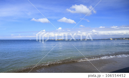 湘南三浦半島神奈川県三浦郡葉山町森戸の裕次郎灯台付近の夏 106554452