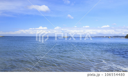 湘南三浦半島神奈川県三浦郡葉山町森戸の裕次郎灯台付近の夏 106554480