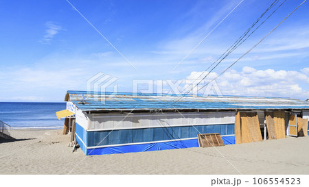 葉山御用邸前の一色海岸（神奈川県三浦郡葉山町）の夏 106554523