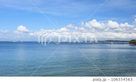 湘南三浦半島神奈川県三浦郡葉山町森戸の裕次郎灯台付近の夏 106554563