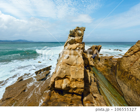 Beach Azkorri or Gorrondatxe view. 106555327