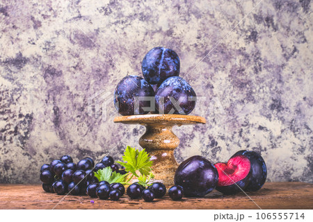 Fruits on the cake stand. Fruits on the cake stand. 106555714