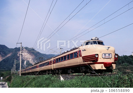 鹿児島本線木葉駅付近を走る特急有明の写真素材 [106558890] - PIXTA