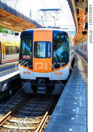 バラエティー豊かな特急で大阪・京都・名古屋から伊勢志摩へ… 近鉄特急 106559064