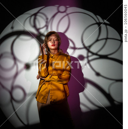 portrait 106560045