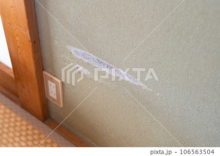 室内壁の傷 106563504