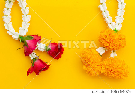 Thai flower garlands for Buddhism religious ceremony 106564076