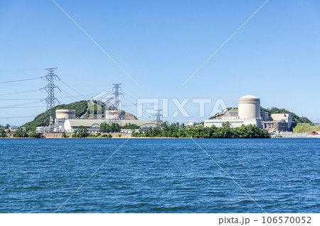 快晴の美浜原子力発電所（エネルギーイメージ） 106570052