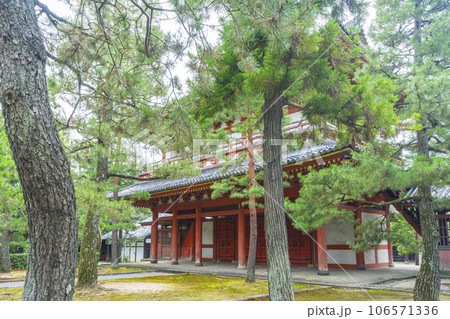 京都・紫野　大徳寺　三門（金毛閣） 106571336