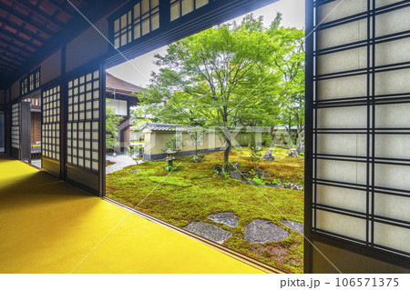 京都・紫野　大徳寺　黄梅院　直中庭 106571375