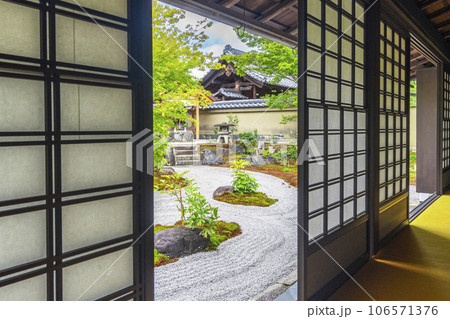 京都・紫野　大徳寺　黄梅院　雲池庭 106571376