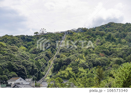 観光船より天橋立ビューランドを望む 106573340