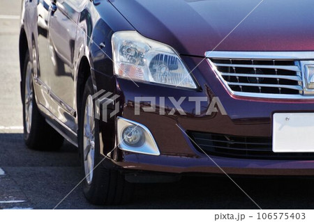 自動車イメージ　トヨタ2代目プレミオのフロントマスク 106575403