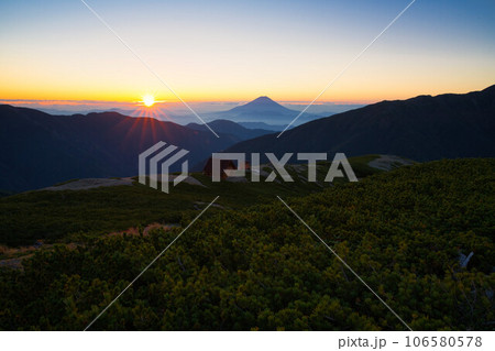 三伏峠から荒川岳 縦走 三伏峠から荒川岳 縦走 106580578