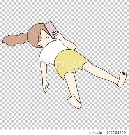 仰向けでスマホする女の子 106583899