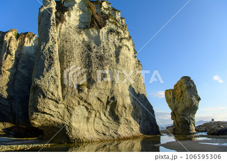 下北半島の仏ヶ浦の如来の首 106595306
