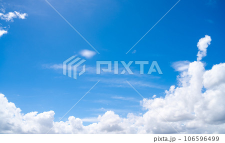 雲のある空の風景 雲のある空の風景 106596499