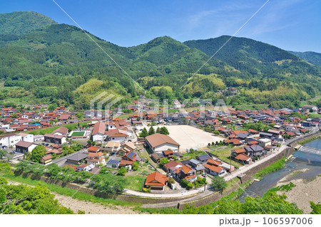 【太皷谷稲成神社より津和野を一望】 島根県鹿足郡津和野町後田 【太皷谷稲成神社より津和野を一望】 島根県鹿足郡津和野町後田 106597006