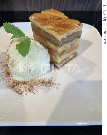 アイス付きアップルパイ アイス付きアップルパイ 106597711