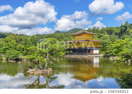 夏の金閣寺(鹿苑寺)の景観 夏の金閣寺(鹿苑寺)の景観 106598852