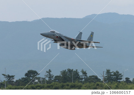 航空自衛隊第306飛行隊F-15イーグル低空飛行 航空自衛隊第306飛行隊F-15イーグル低空飛行 106600157