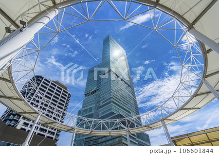 あべのキューズモールから見たあべのハルカス 106601844