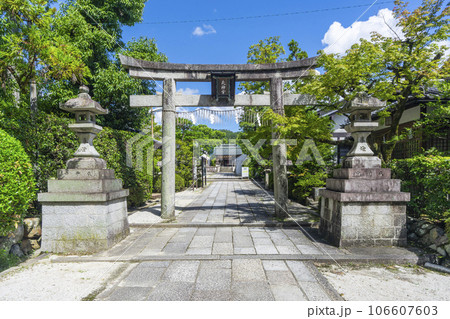 敷地神社（わら天神）　石鳥居　--京都市北区衣笠天神森町-- 106607603