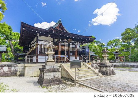 敷地神社（わら天神）　拝殿　--京都市北区衣笠天神森町-- 106607608