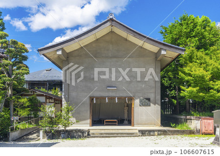 敷地神社（わら天神）神輿庫　--京都市北区衣笠天神森町-- 106607615