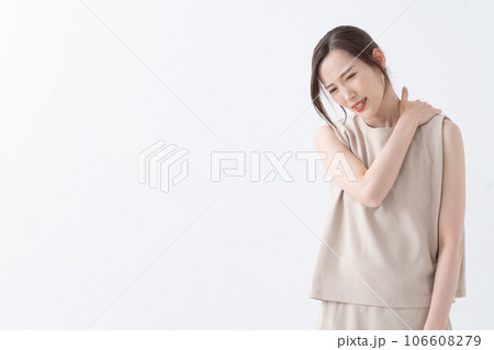 肩こり　女性　 106608279