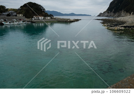 透明度抜群の高知県柏島の海の色 106609322