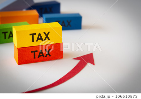 税金　TAX　増税　矢印　上昇　上向き　消費税 106610875