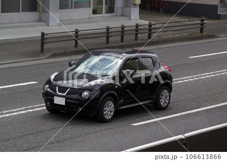 コンパクトSUV 道路走行 コンパクトSUV 道路走行 106613866