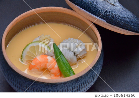 懐石料理の蒸し物 和と旬を添えて 懐石料理の蒸し物 和と旬を添えて 106614260