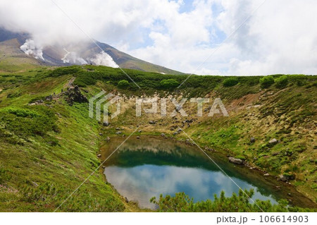 カムイミンタラ、神々の遊ぶ庭、大雪山、旭岳ロープウェイ、初夏の北海道、七月、旭岳は地球上のキャンパス カムイミンタラ、神々の遊ぶ庭、大雪山、旭岳ロープウェイ、初夏の北海道、七月、旭岳は地球上のキャンパス 106614903