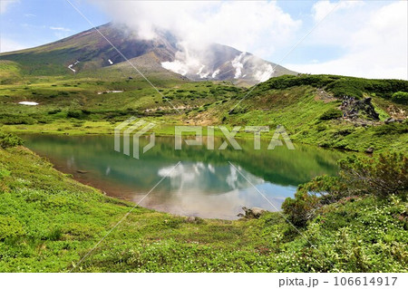 カムイミンタラ、神々の遊ぶ庭、大雪山、旭岳ロープウェイ、初夏の北海道、七月、旭岳は地球上のキャンパス カムイミンタラ、神々の遊ぶ庭、大雪山、旭岳ロープウェイ、初夏の北海道、七月、旭岳は地球上のキャンパス 106614917