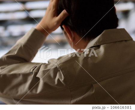 作業着の男性　ビジネス 106616381