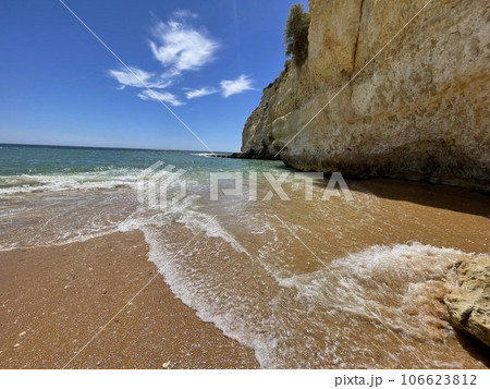 Praia do Carvoeiro, in the Algarve region, southern Portugal. Praia do Carvoeiro, in the Algarve region, southern Portugal. 106623812