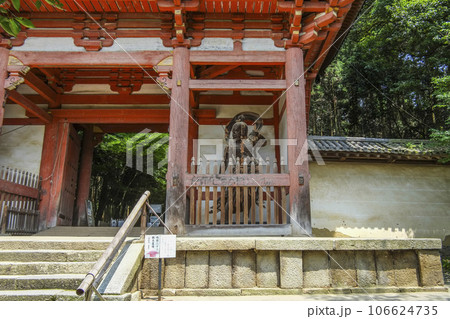 醍醐寺　西大門（仁王門） 106624735