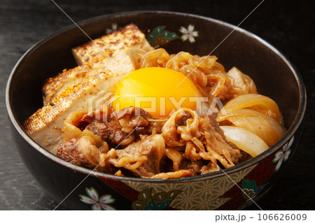 肉どうふ丼 106626009